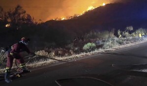 Contin&uacute;a la batalla contra el fuego en Espa&ntilde;a mientras se intenta identificar a fallecidos