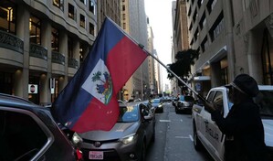 Un juez federal de EE. UU. autoriza a Trump a comenzar a deportar migrantes haitianos