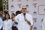Abinader defiende las ayudas sociales en medio de las quejas por los nuevos impuestos Abinader defiende las ayudas sociales en medio de las quejas por los nuevos impuestos