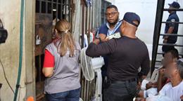 Fiscales  apoyan encargada de Unidad de Atenci&oacute;n a V&iacute;ctimas de Violencia de Santo Domingo Este