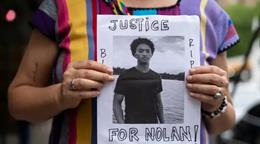 Familia de joven hallado muerto tras paseo en barco en Misisipi exige respuestas sobre su muerte