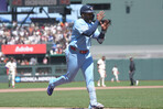 Vladimir Guerrero Jr. conecta cuadrangular con las bases llenas en la derrota