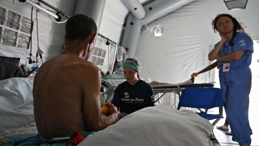Brigadas internacionales buscan evitar una crisis sanitaria entre damnificados en Venezuela Brigadas internacionales buscan evitar una crisis sanitaria entre damnificados en Venezuela