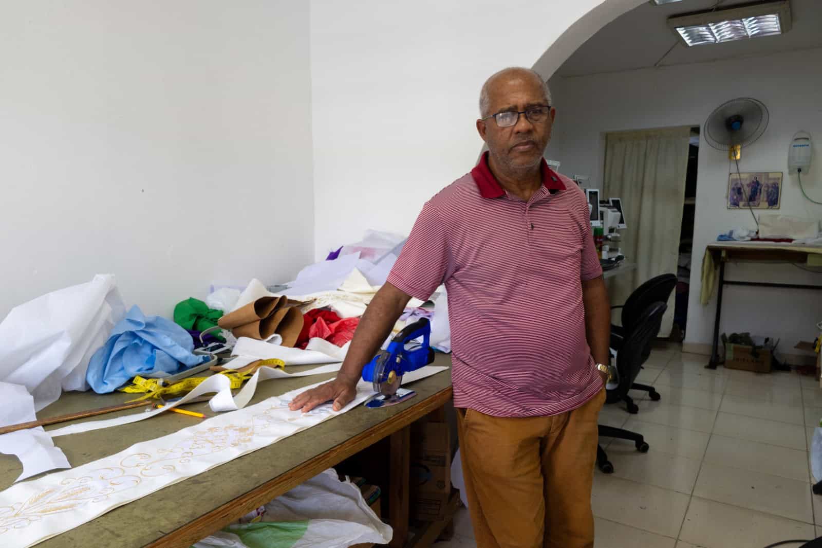 Jorge Ramírez, dueño de un taller en el Ensanche Luperón