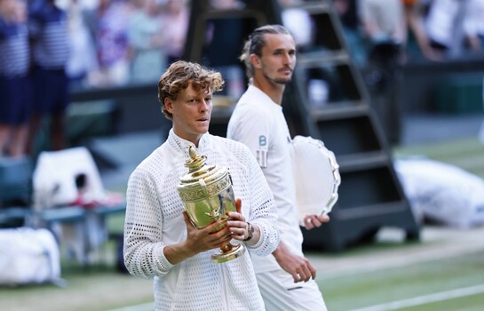 Sinner revalida el t&iacute;tulo de Wimbledon tras remontar a Zverev