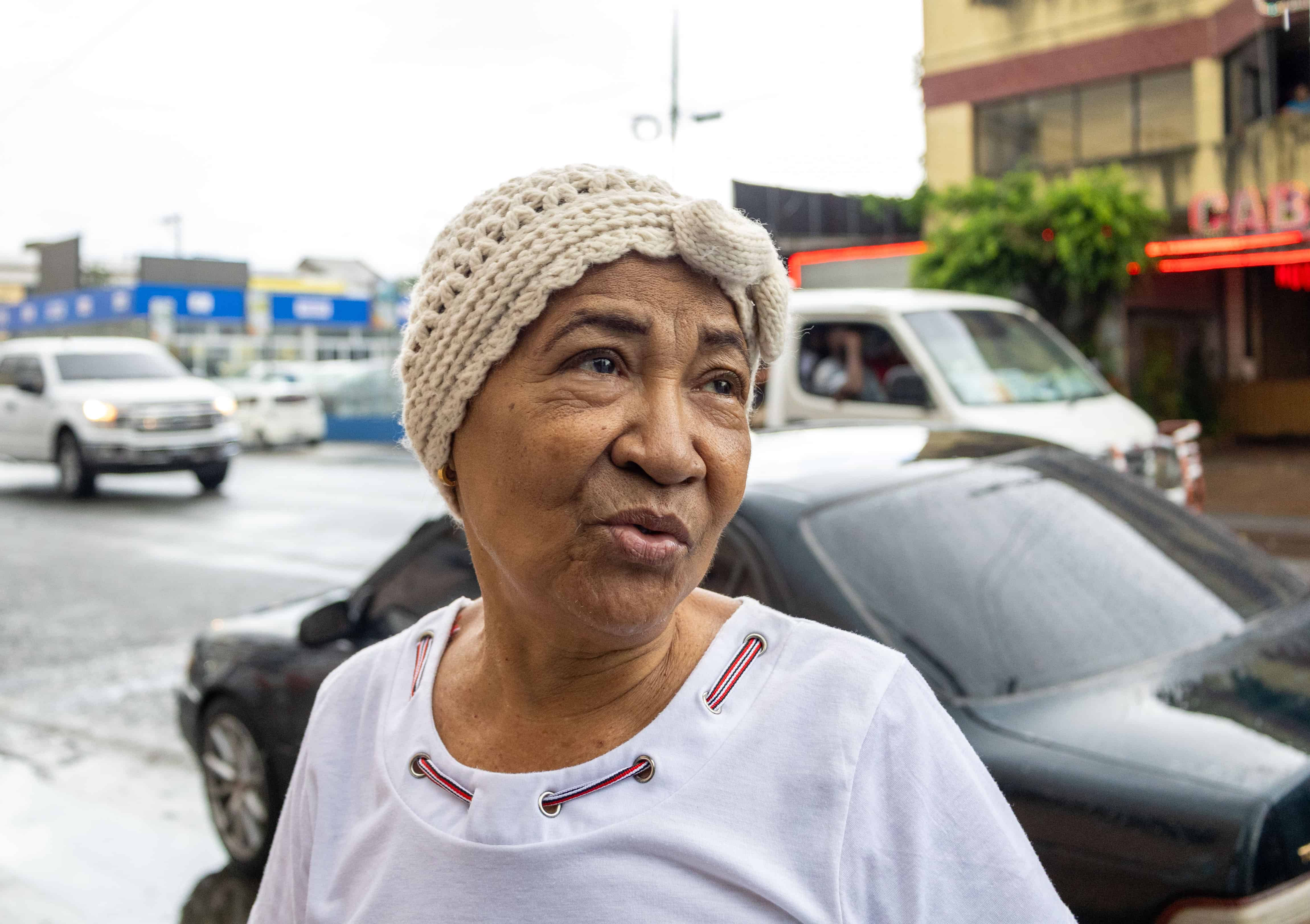 Doña Sunilda Paredes, con 25 años viviendo en el Callejón del Obrero, resalta la fraternidad entre los vecinos.
