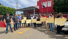 Comunitarios de Monci&oacute;n reclaman una ambulancia para atender emergencias