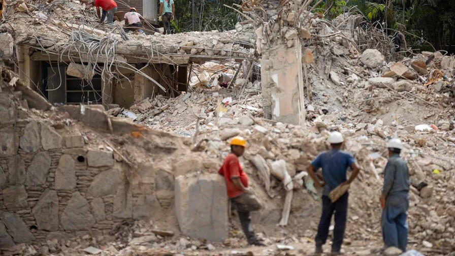 Al menos 68 personas murieron por los terremotos en la zona cero de Caracas
