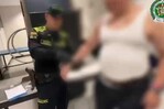 Detienen en Bogot&aacute; a hombre vestido de piloto que viajaba a Espa&ntilde;a con 10 kilos de coca&iacute;na