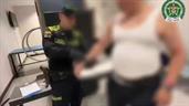 Detienen en Bogot&aacute; a hombre vestido de piloto que viajaba a Espa&ntilde;a con 10 kilos de coca&iacute;na