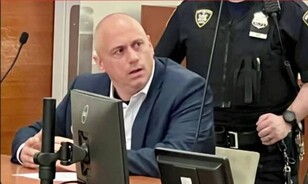La polic&iacute;a de Nueva York despide al inspector acusado de agredir sexualmente a una subordinada