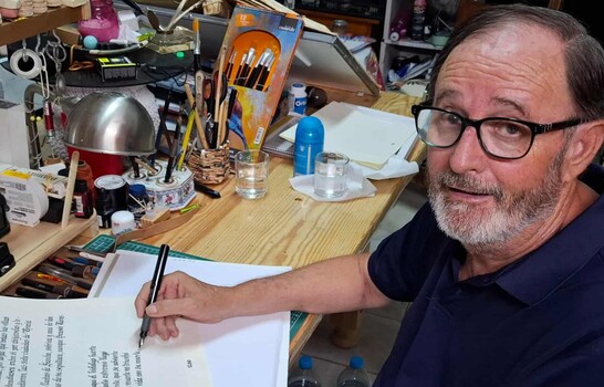 El hombre que dedic&oacute; m&aacute;s de seis a&ntilde;os a copiar todo el Quijote con caligraf&iacute;a g&oacute;tica