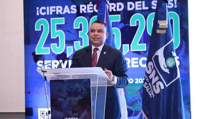 Hospitales públicos recibirán las mismas tarifas que las clínicas por atender a afiliados a Senasa Hospitales públicos recibirán las mismas tarifas que las clínicas por atender a afiliados a Senasa
