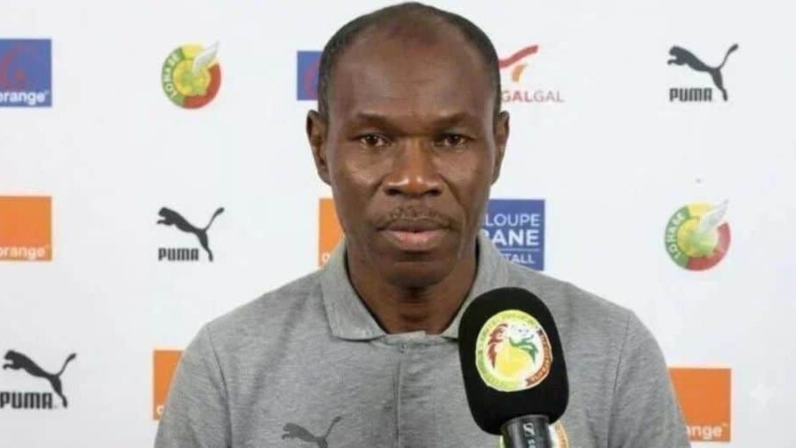 Polémica en Senegal porque el médico de la selección masculina de fútbol es ginecólogo Polémica en Senegal porque el médico de la selección masculina de fútbol es ginecólogo