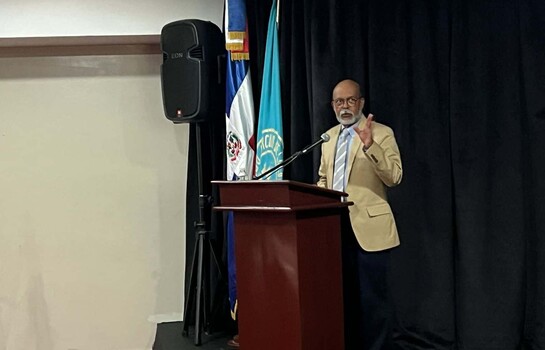 Manuel Mota Castillo presenta en Nueva York su Compendio de Psiquiatr&iacute;a Pedi&aacute;trica