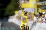 Tadej Pogacar conquista su tercera etapa del Tour de Francia y es más líder que nunca Tadej Pogacar conquista su tercera etapa del Tour de Francia y es más líder que nunca