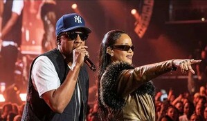 Rihanna sorprende con su regreso a los escenarios junto a Jay-Z en Nueva York