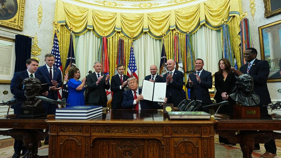 Trump reduce en más del 90 % dos áreas protegidas en Utah y abre la puerta a su explotación Trump reduce en más del 90 % dos áreas protegidas en Utah y abre la puerta a su explotación