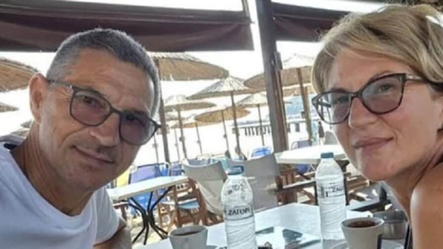 Lo sujet&oacute; con todas sus fuerzas: mujer cuenta c&oacute;mo evit&oacute; que su marido fuera expulsado de un avi&oacute;n