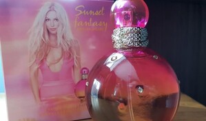 Panam&aacute; ordena retirar perfume de la marca Britney Spears por contener sustancia prohibida