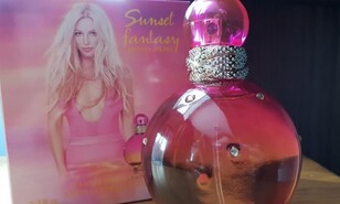 Panam&aacute; ordena retirar perfume de la marca Britney Spears por contener sustancia prohibida