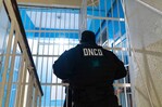 Capturan a dos fugitivos dominicanos reclamados por EE. UU. por homicidio y agresi&oacute;n sexual