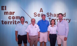 Jugadores del PGA Tour visitan el Centro Cultural Rainieri