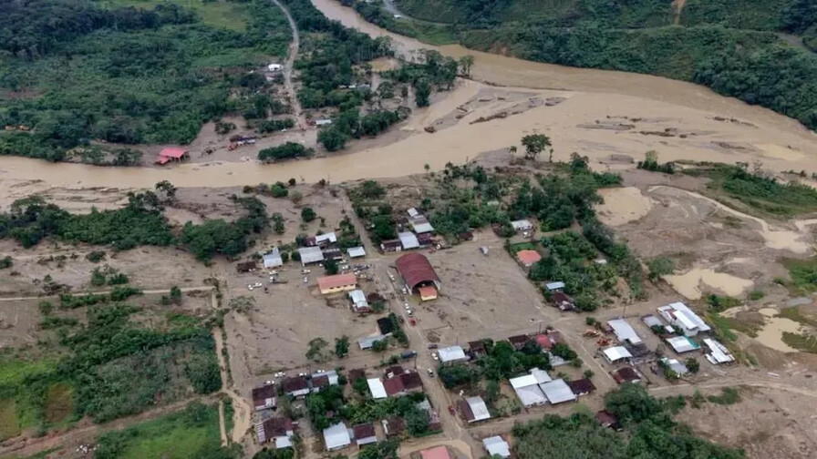 Sigue la búsqueda en Ecuador de 6 desaparecidos tras aluvión y desbordamiento de un río