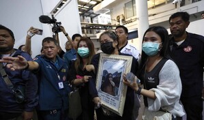 Sube a 33 el balance de muertos en el incendio de un bar en Bangkok