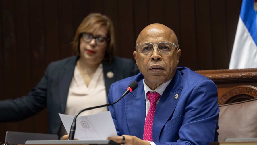 Alfredo Pacheco condena actuación policial contra la diputada Millys Martínez en Elías Piña Alfredo Pacheco condena actuación policial contra la diputada Millys Martínez en Elías Piña