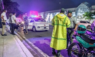 Motorista muere y pasajera resulta herida en accidente de tr&aacute;nsito en la John F. Kennedy