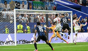 Argentina remonta 2-1 a Inglaterra y jugar&aacute; la final del Mundial con Espa&ntilde;a