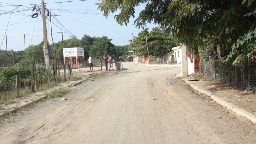 Entre polvo y lodo, comunidades de Aminilla en Dajabón reclaman la terminación de sus caminos Entre polvo y lodo, comunidades de Aminilla en Dajabón reclaman la terminación de sus caminos
