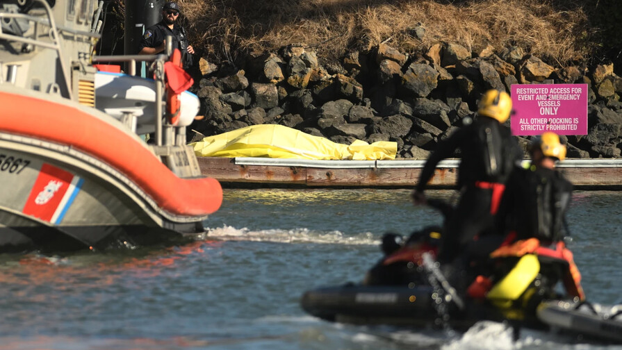 Un muerto y dos desaparecidos tras hundirse una embarcación cerca de Alcatraz, en San Francisco Un muerto y dos desaparecidos tras hundirse una embarcación cerca de Alcatraz, en San Francisco