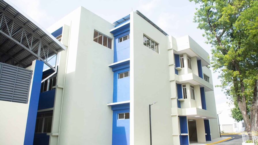 La UASD inaugura edificio de postgrado en San Crist&oacute;bal