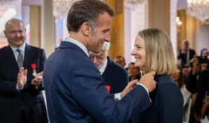 George Lucas, Jodie Foster y Sigourney Weaver reciben la Legi&oacute;n de Honor de Francia