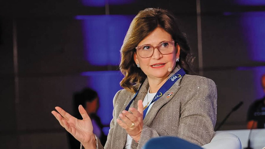 Raquel Peña destaca la solidez económica RD en Foro Libertas Raquel Peña destaca la solidez económica RD en Foro Libertas