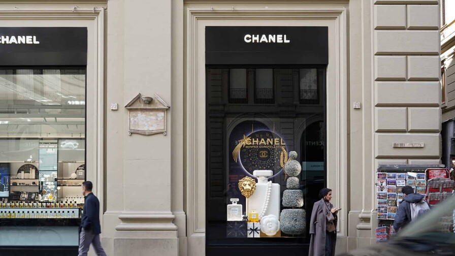 Italia investiga a Chanel, Bulgari y otras marcas de lujo por explotación de trabajadores chinos Italia investiga a Chanel, Bulgari y otras marcas de lujo por explotación de trabajadores chinos