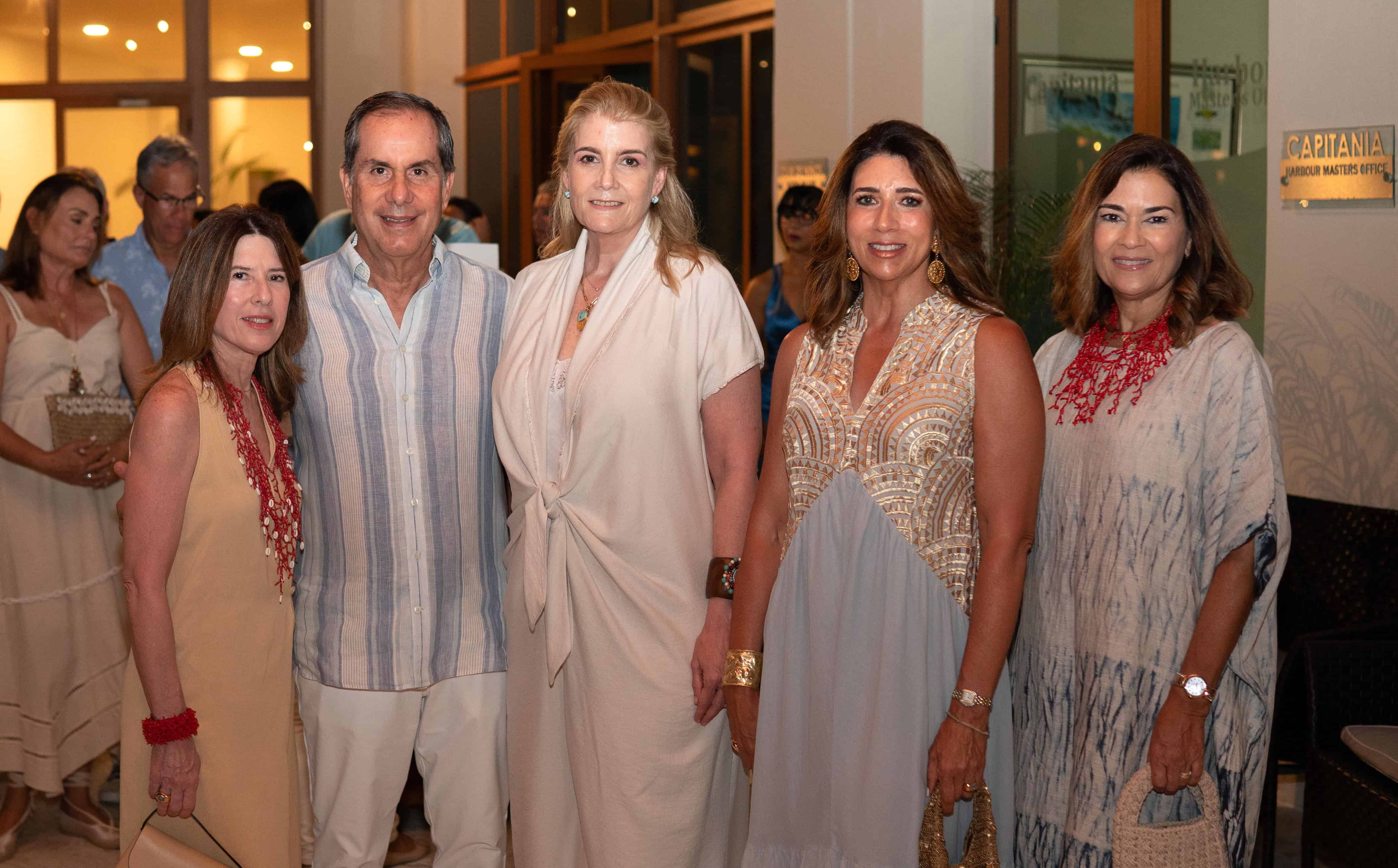 Pilly Sebelén, Eduardo Valdéz, Ana María Marranzini, Gina Capano y Eliza Abréu.