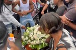 Con ataúd en mano, protestan frente a destacamento de San Cristóbal por muerte de detenido Con ataúd en mano, protestan frente a destacamento de San Cristóbal por muerte de detenido