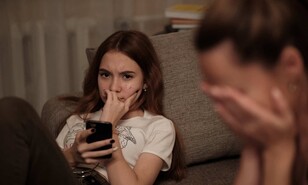 &iquest;C&oacute;mo manejar los l&iacute;mites con una hijastra de 18 a&ntilde;os?