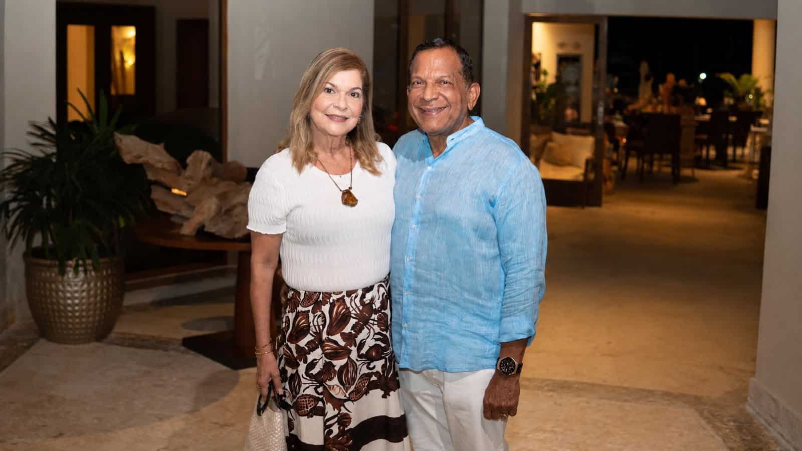 Virginia de Modesto y Jhonny Modesto.
