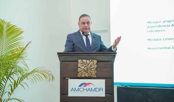 Ministro de Agricultura sostiene mecanizaci&oacute;n es la clave para elevar la competitividad del sector