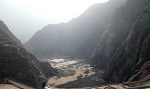 Una avalancha en la montaña más alta de Perú deja un muerto y dos heridos