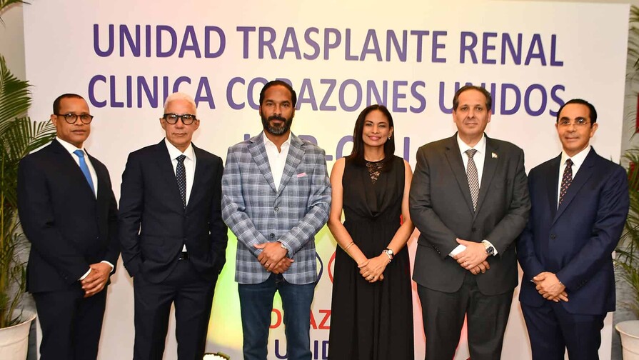 Presentan nuevo equipo de Trasplante Renal en la Clínica Corazones Unidos Presentan nuevo equipo de Trasplante Renal en la Clínica Corazones Unidos
