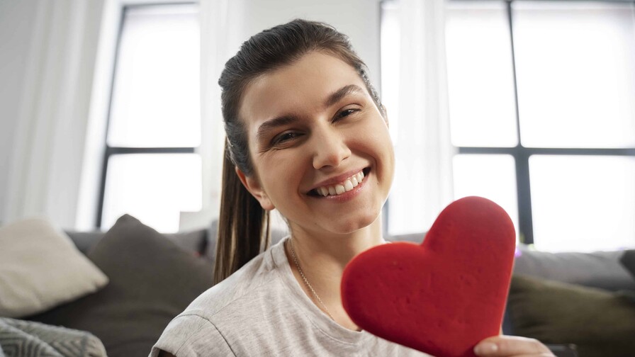 Reír es bueno para la salud cardíaca ¡No es broma!