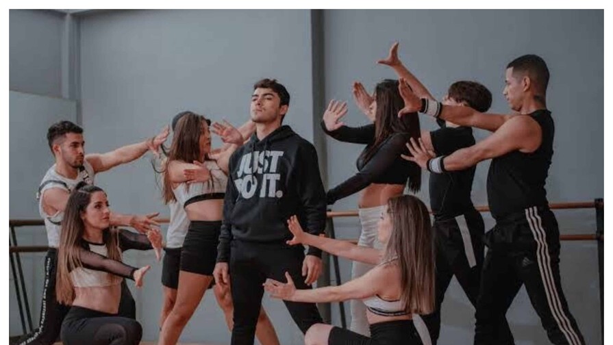 Las clases de salsa reducen los síntomas depresivos en jóvenes adultos, según un estudio Las clases de salsa reducen los síntomas depresivos en jóvenes adultos, según un estudio
