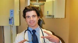 Muri&oacute; en UCI atendido por un m&eacute;dico remoto; familia demanda al hospital en Connecticut