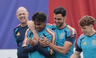Neutralizar a Messi ser&aacute; un reto may&uacute;sculo para Espa&ntilde;a, dice Merino
