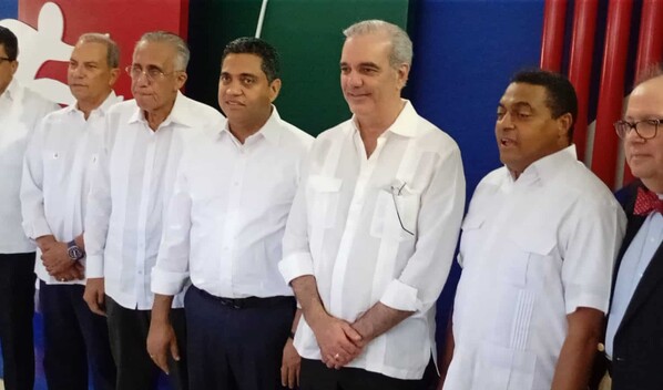 Presidente Abinader inaugura la Villa Centroamericana